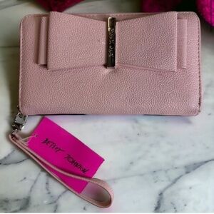 NWT Betsey Johnson Blush Faux Leather Zip Around Wallet Wristlet